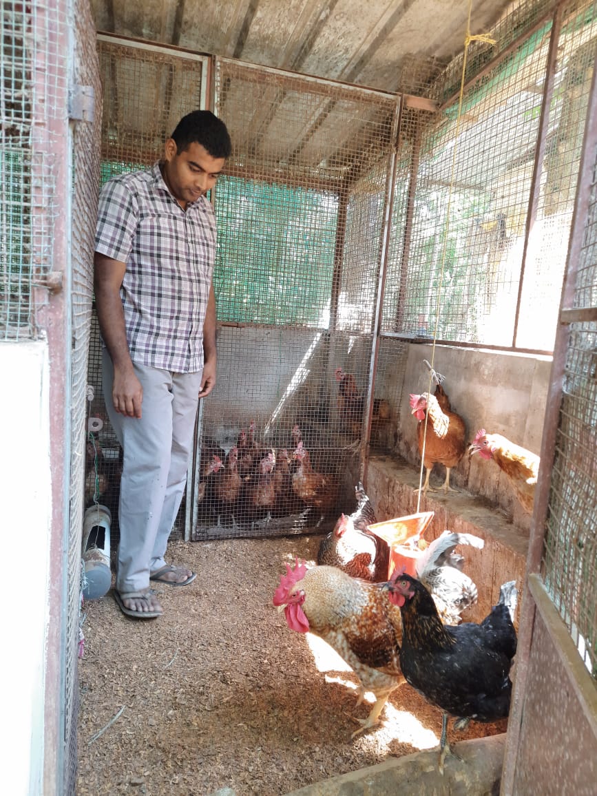 A special entrepreneur earns income and confidence from poultry farming